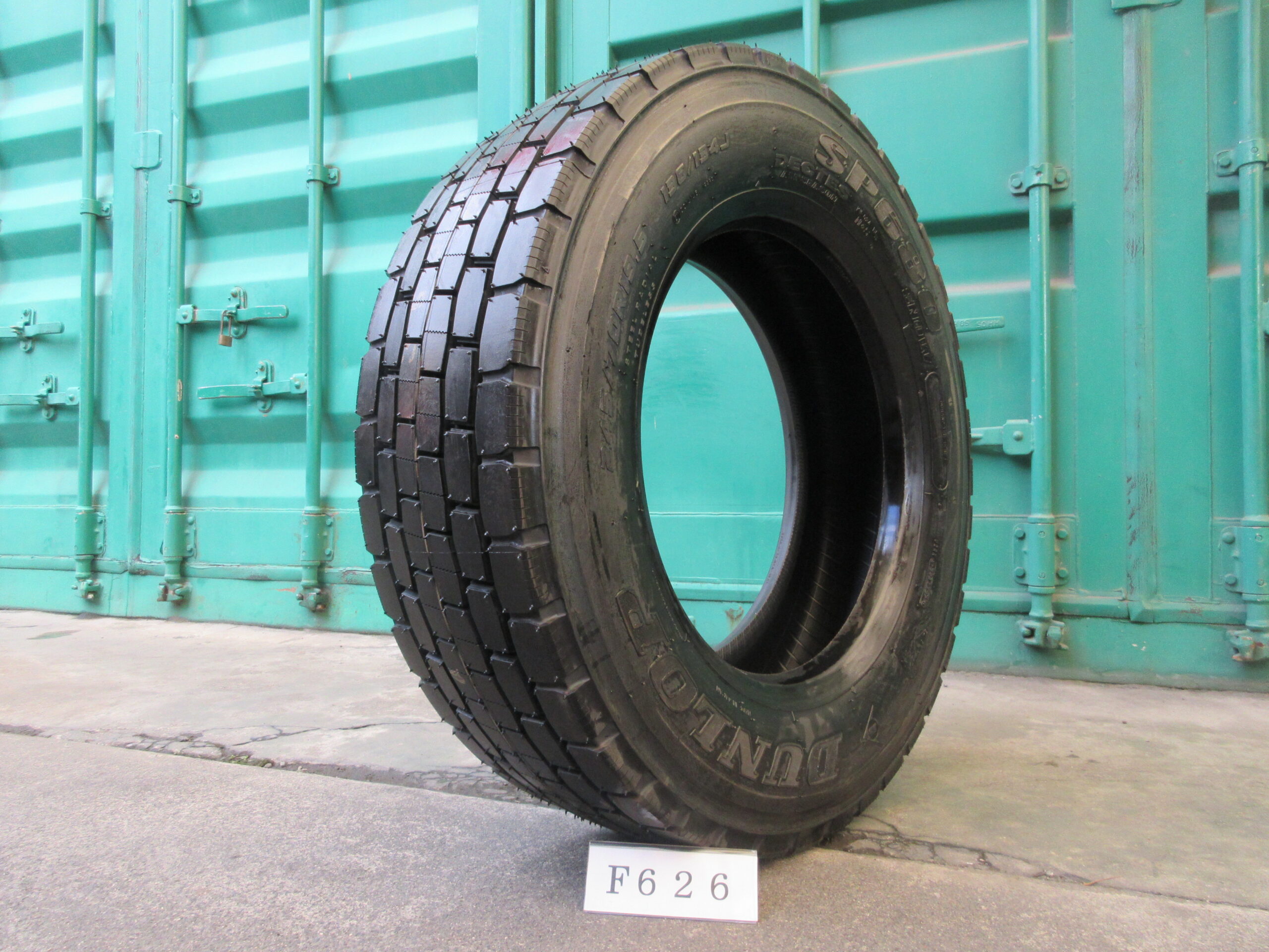 245/70R19.5  新品 ミックス　ダンロップ  F626
