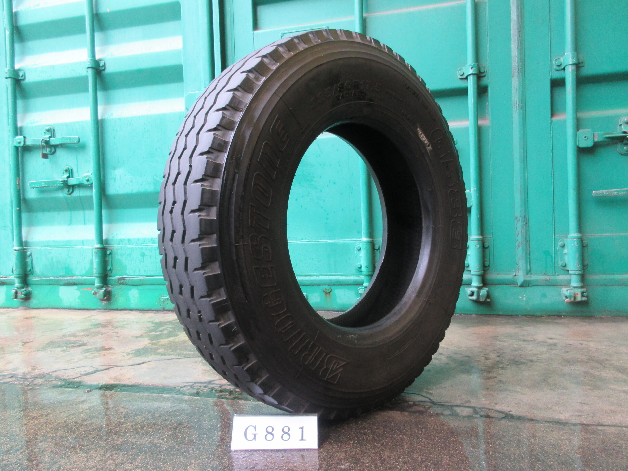 225/80Ｒ17.5   縦目　ブリヂストン G881