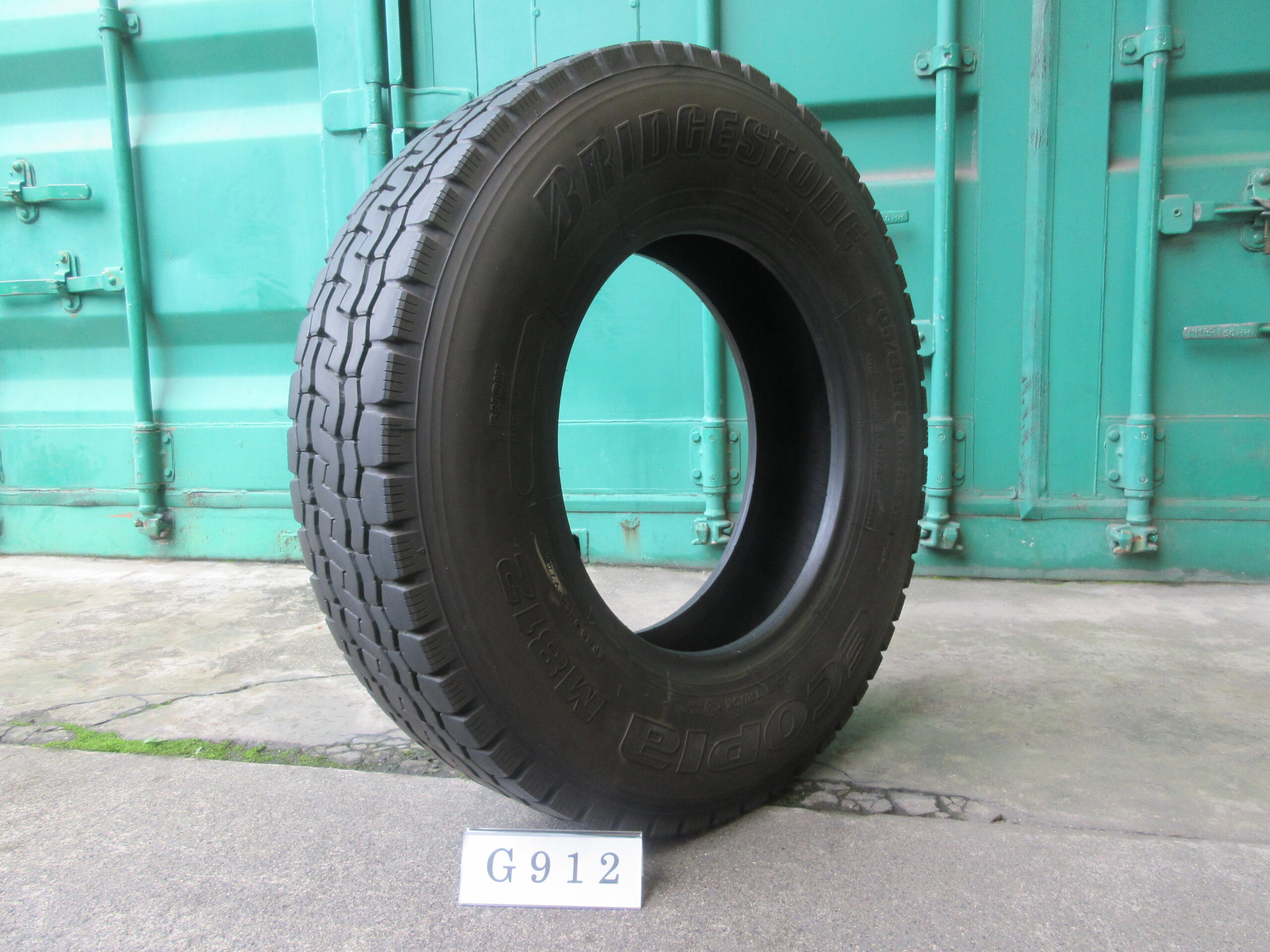 205/85R16   ミックス　ブリヂストン  G912