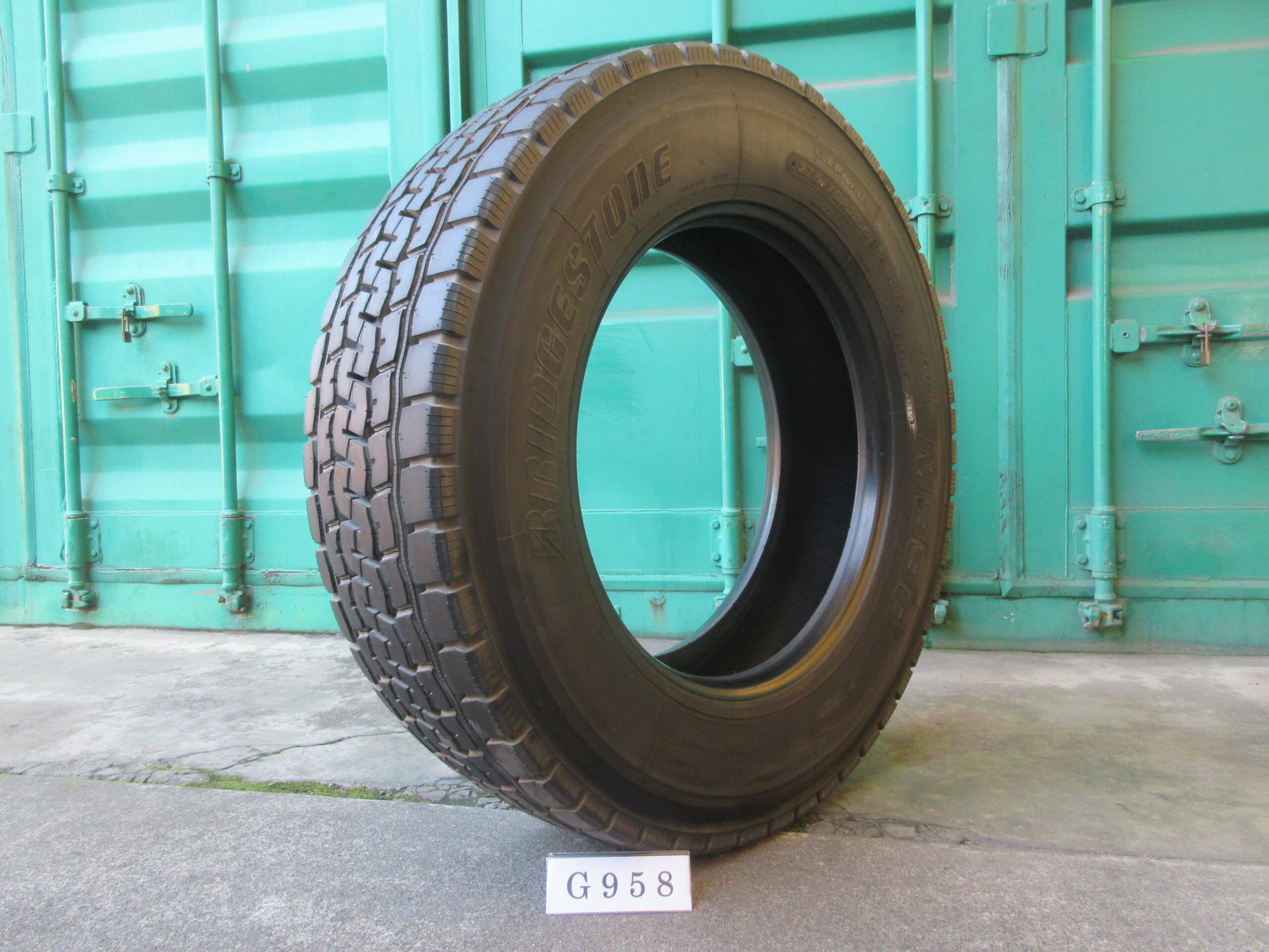 275/70R22.5  イボ付き   ミックス　ブリヂストン  G958