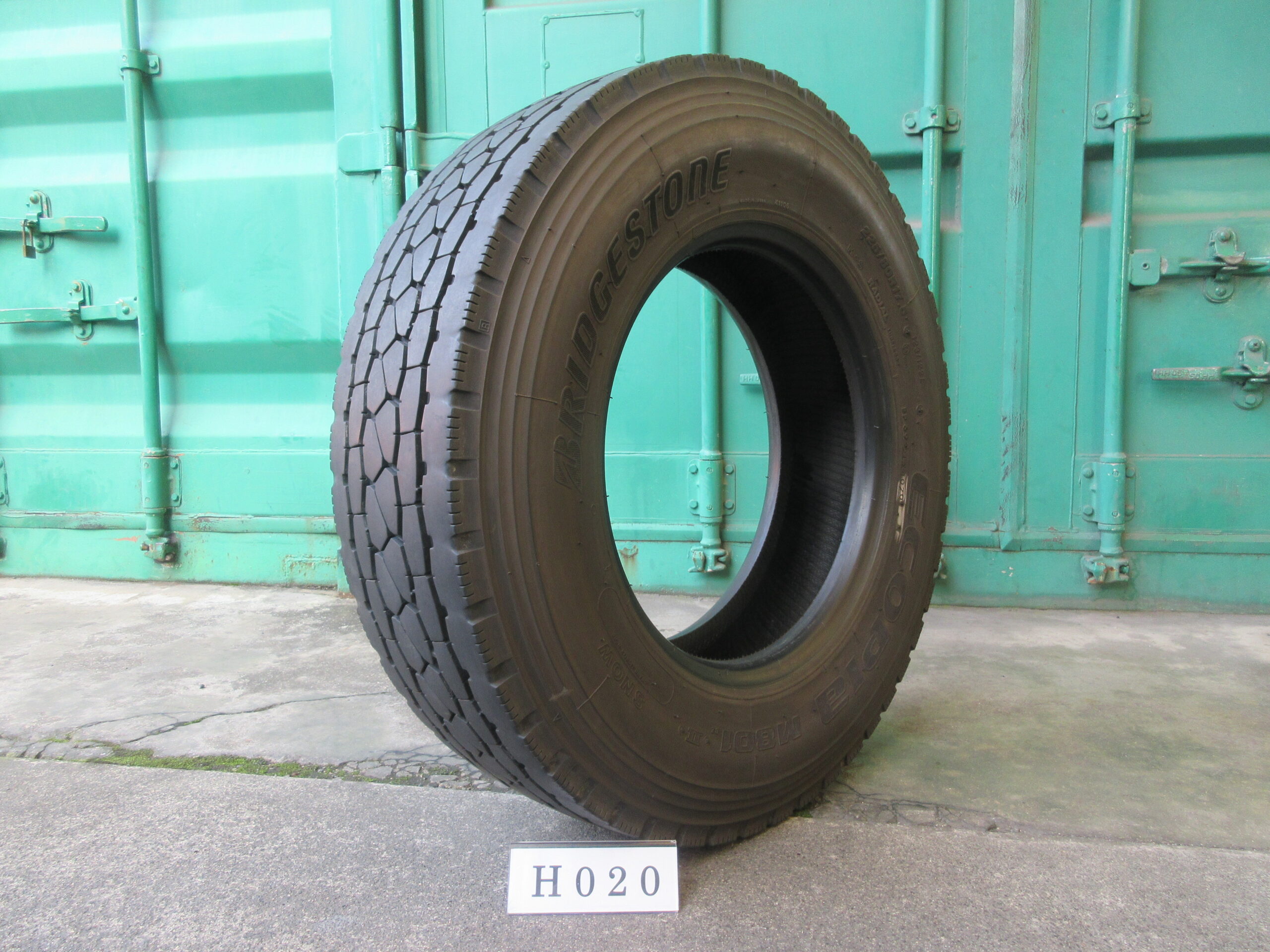 225/80R17.5   ミックス　ブリヂストン  H020