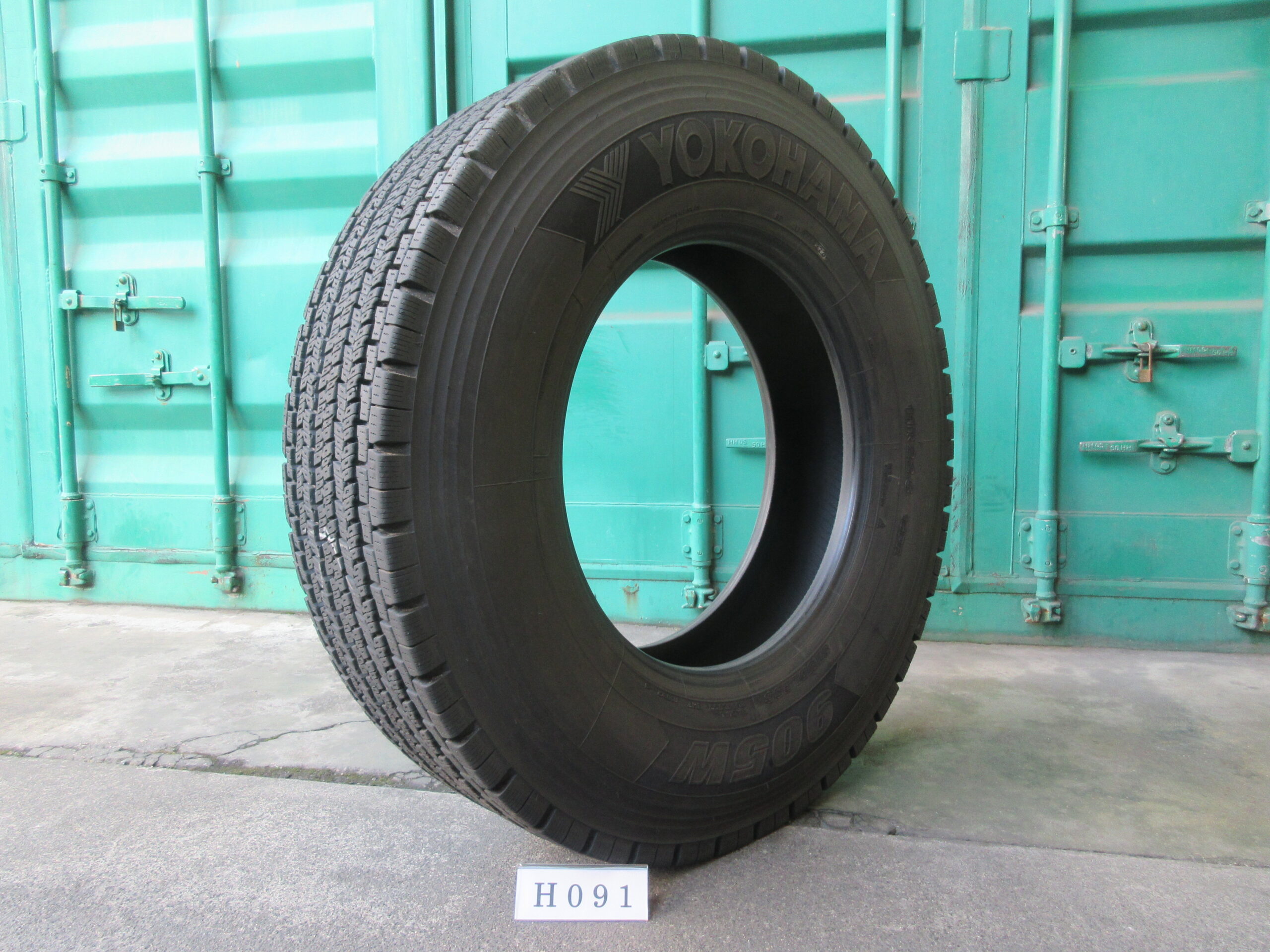 11R22.5  スタッドレス ヨコハマ  H091