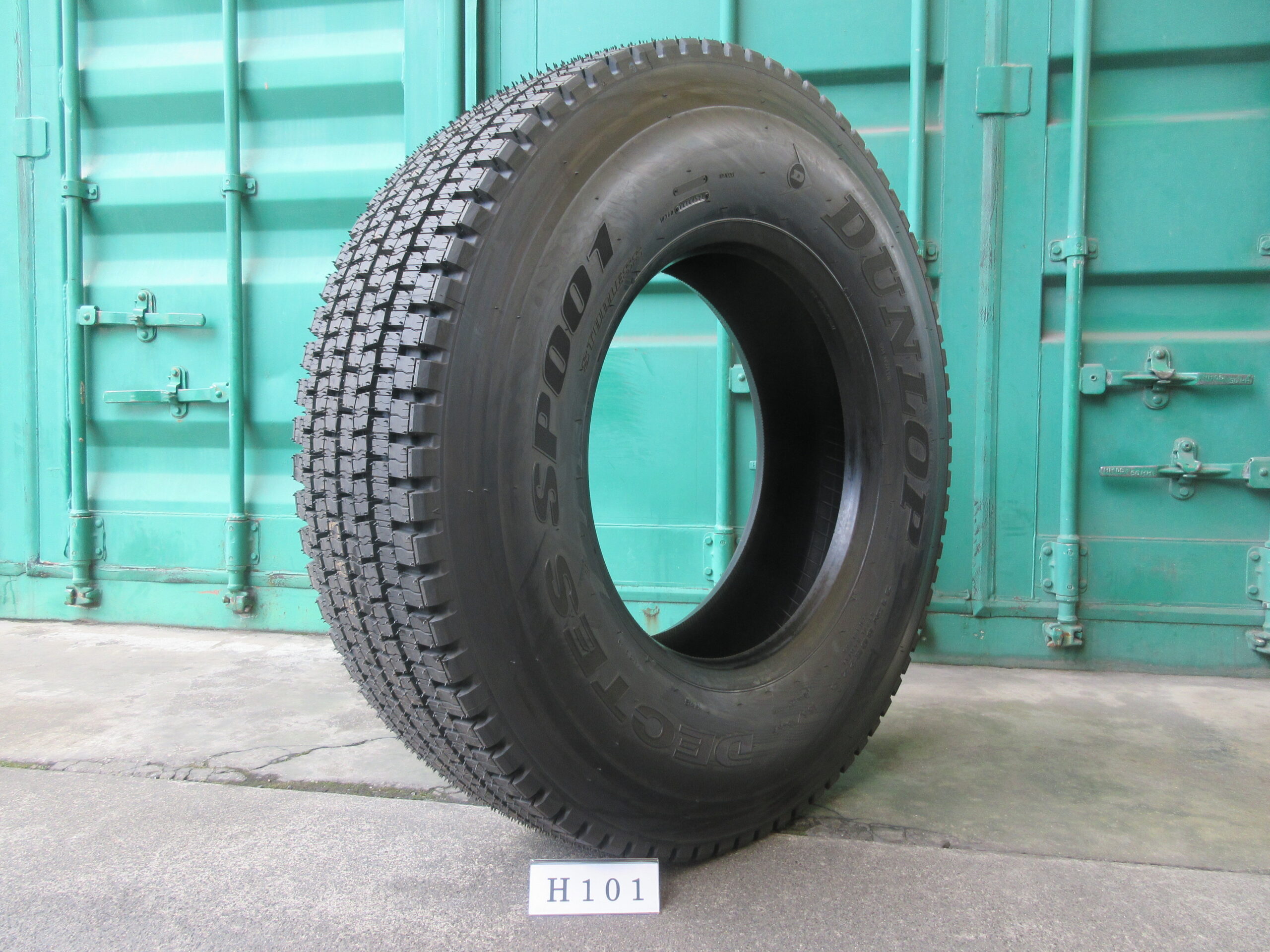 315/80R22.5  新品  スタッドレス　ダンロップ H101