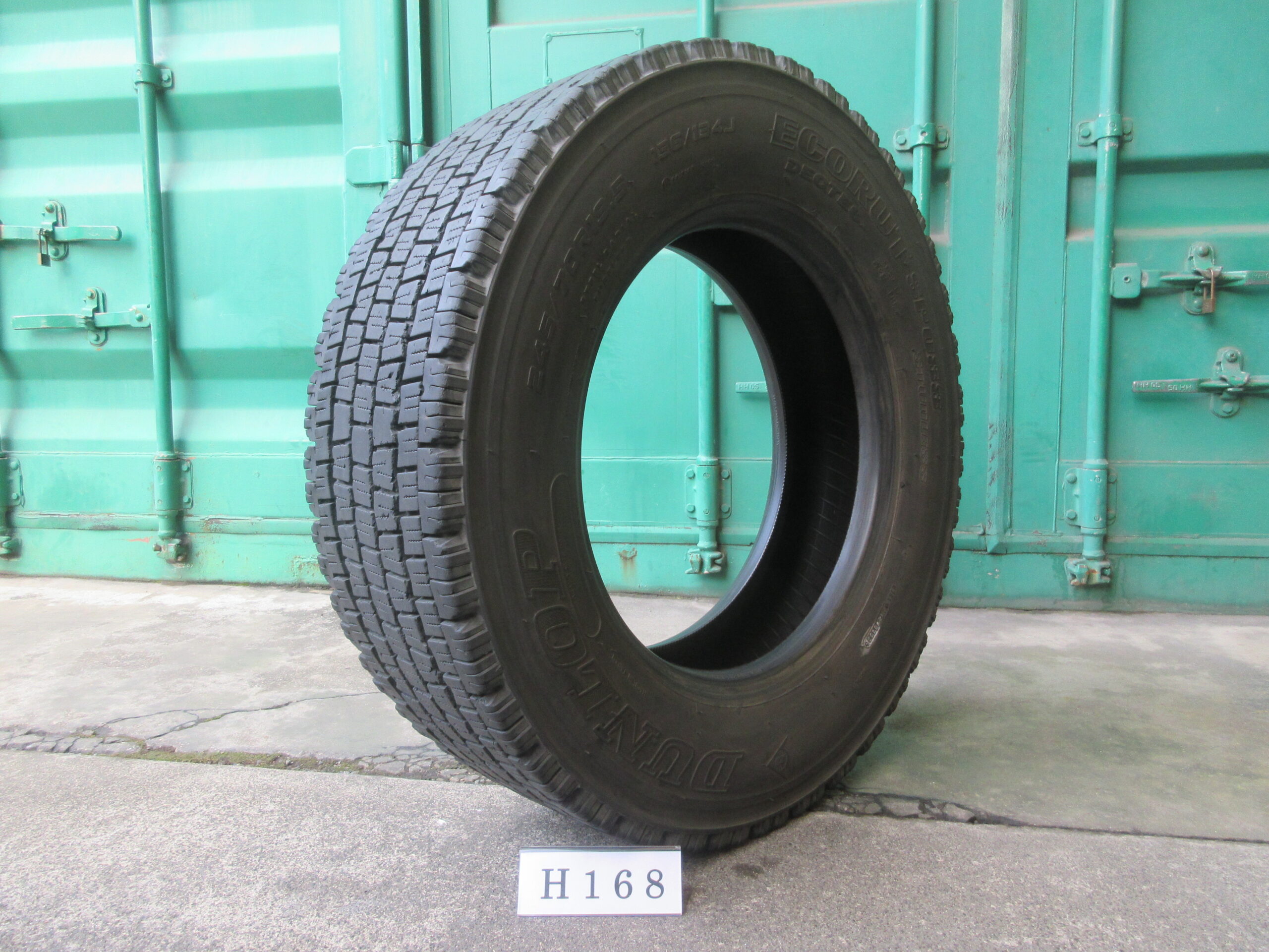 245/70R19.5  スタッドレス　ダンロップ H168