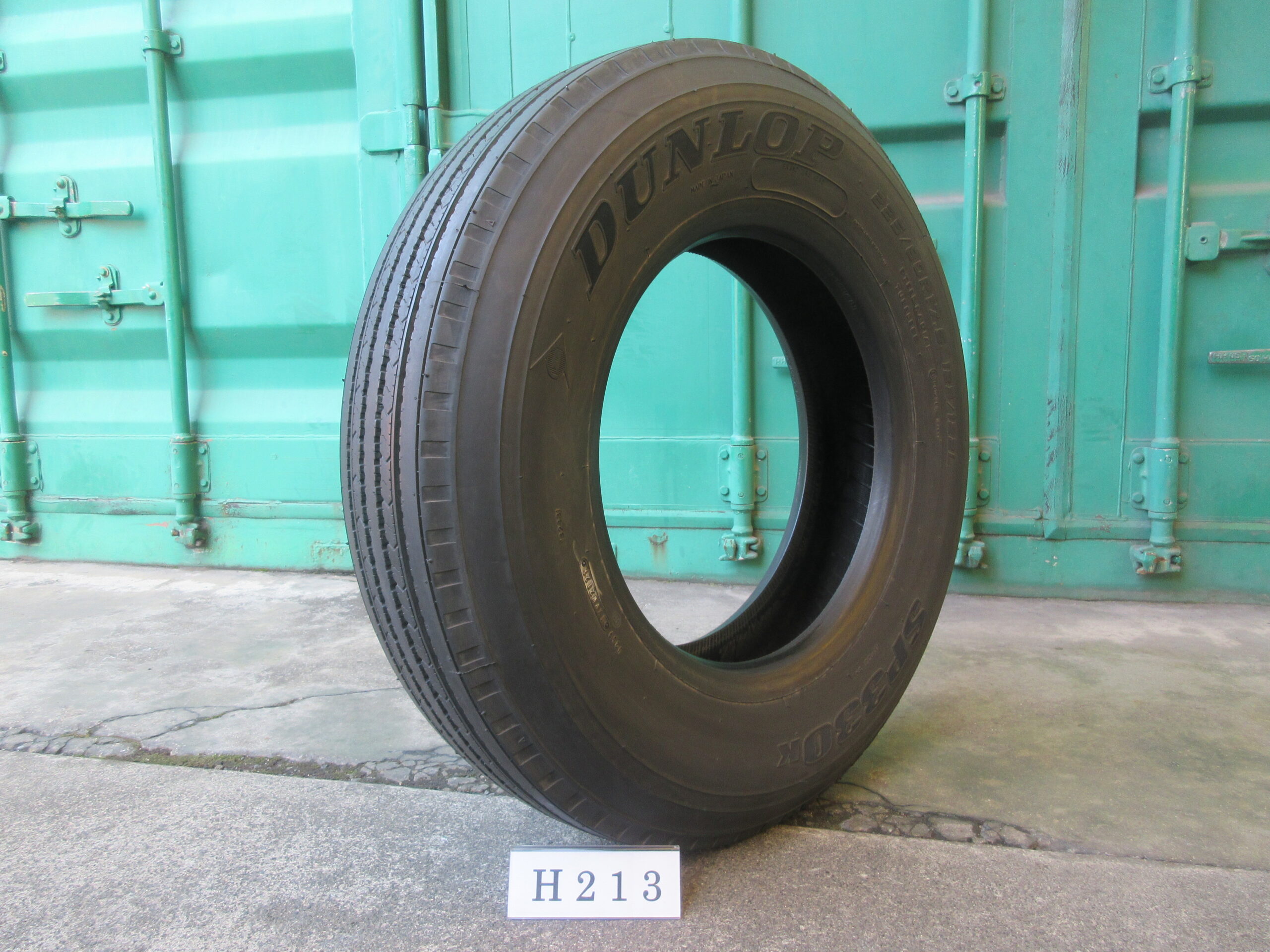 225/80R17.5  縦目　ダンロップ H213