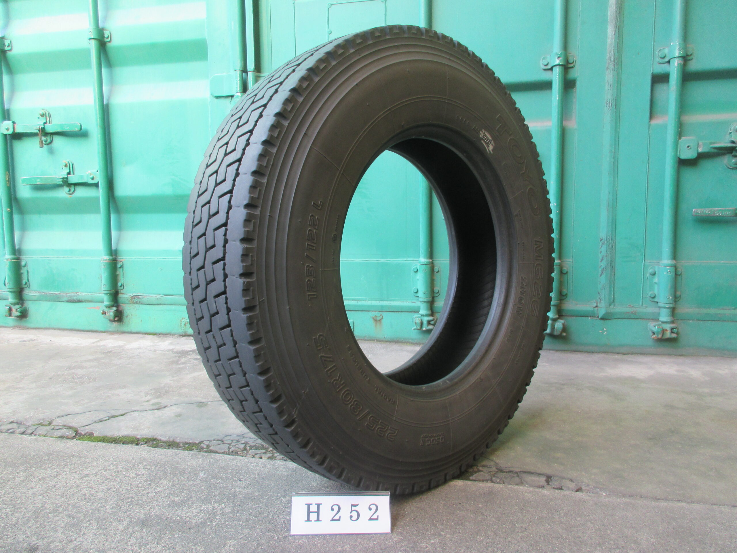 225/80R17.5　ミックス　トーヨー　H252