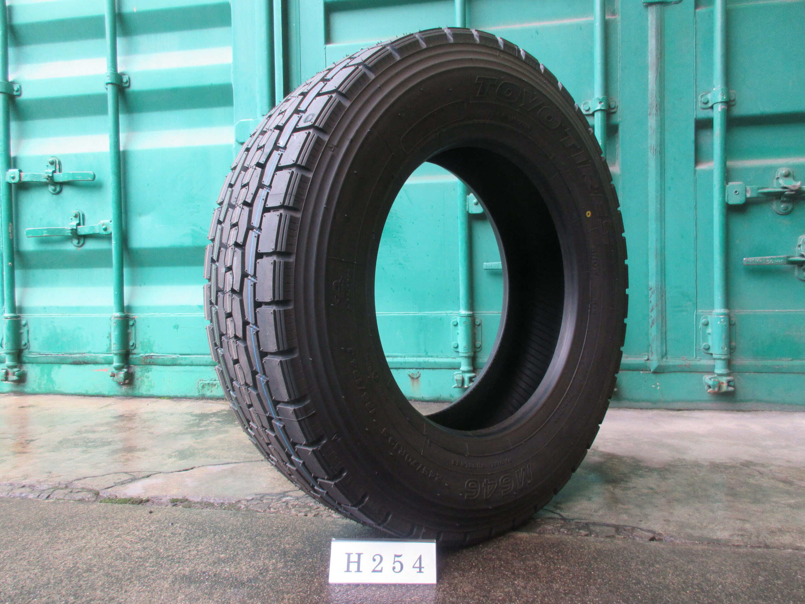 245/70R19.5　新品　ミックス　トーヨー　H254