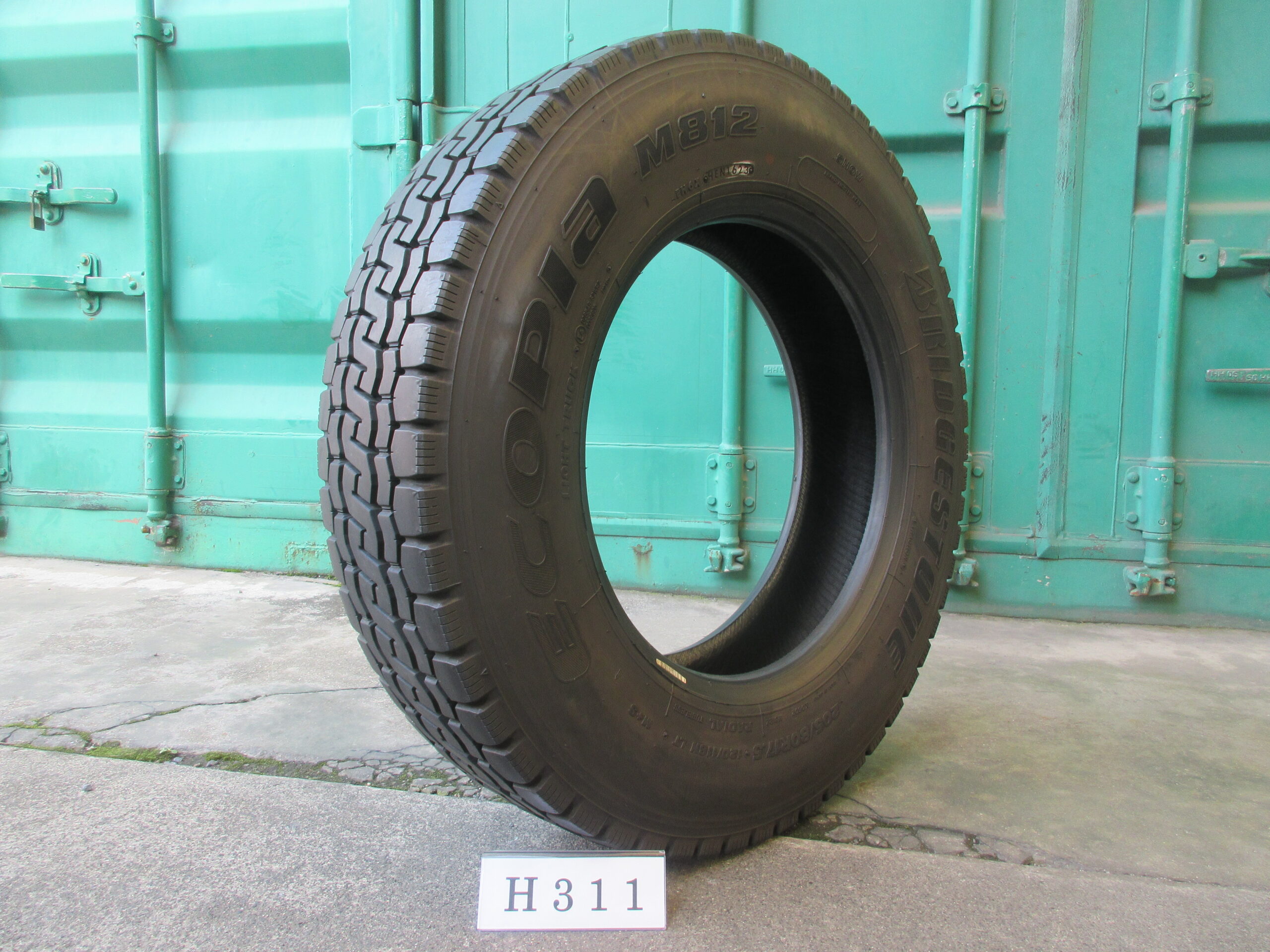 205/80R17.5   ミックス　ブリヂストン  H311