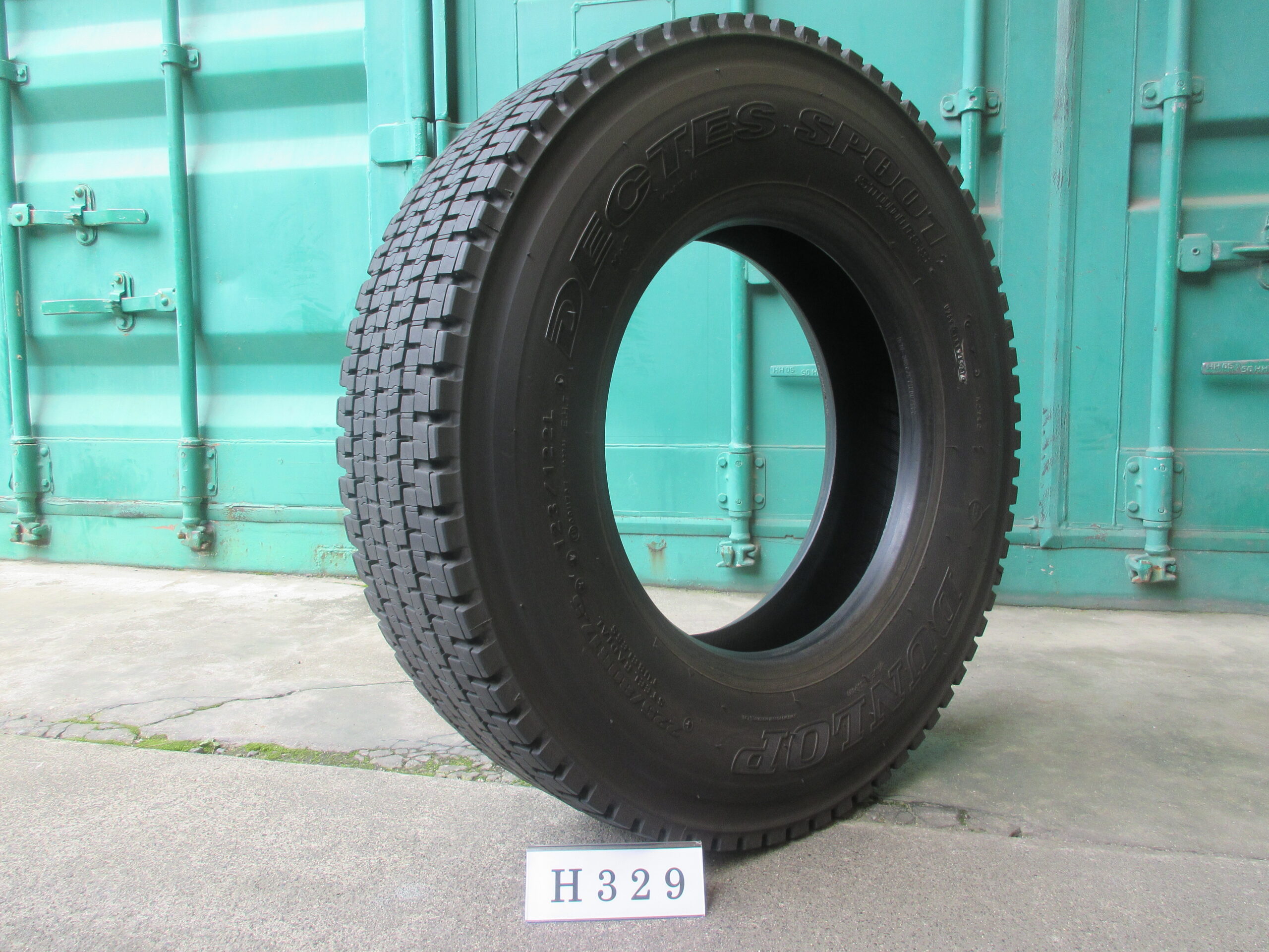 225/80R17.5  スタッドレス　ダンロップ H329