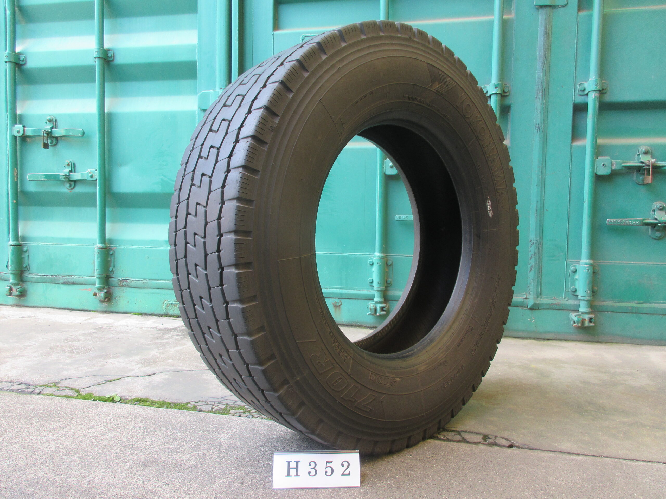 265/70R19.5　ミックス　ヨコハマ　H352