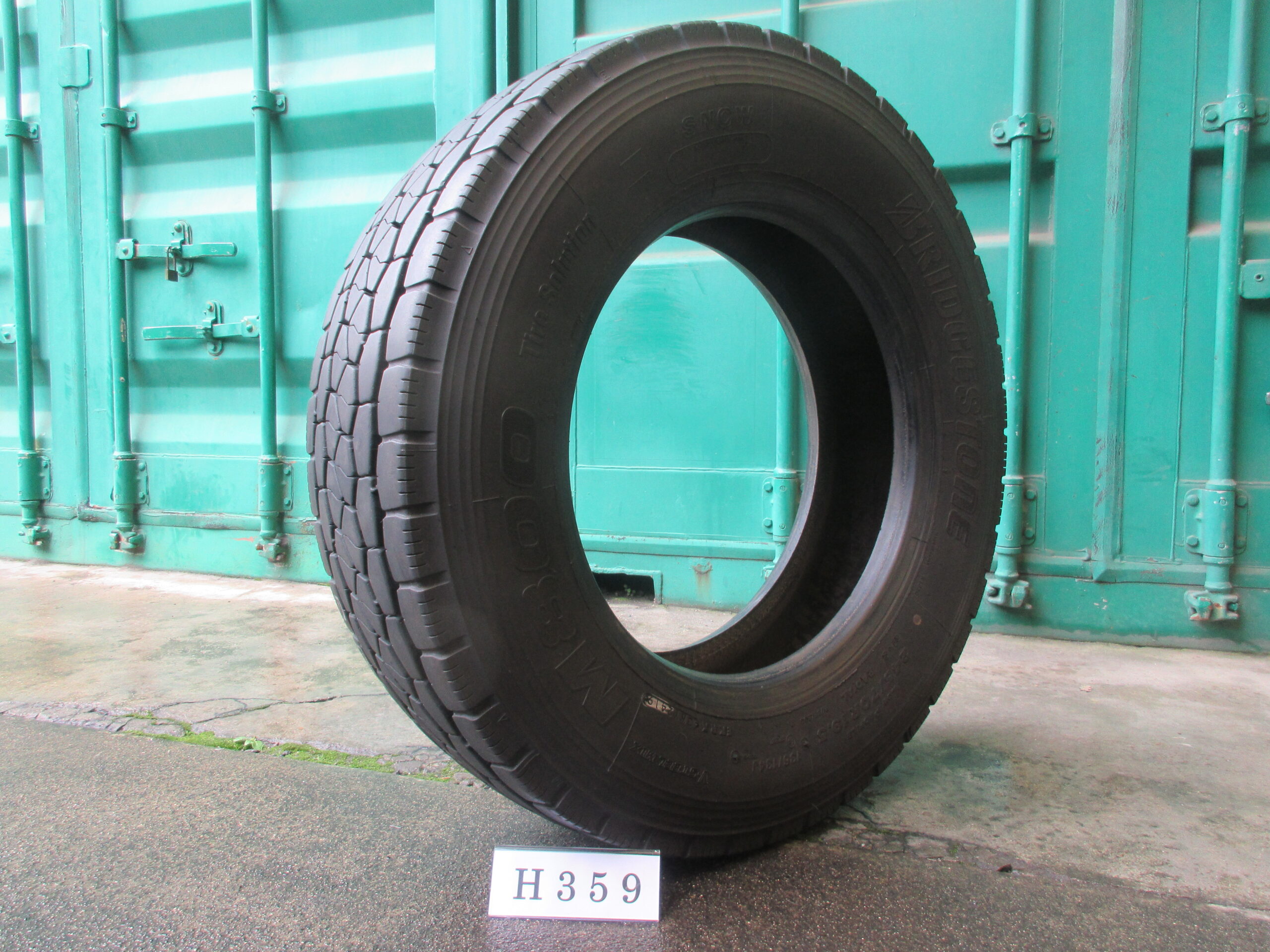 245/70R19.5   ミックス　ブリヂストン  H359