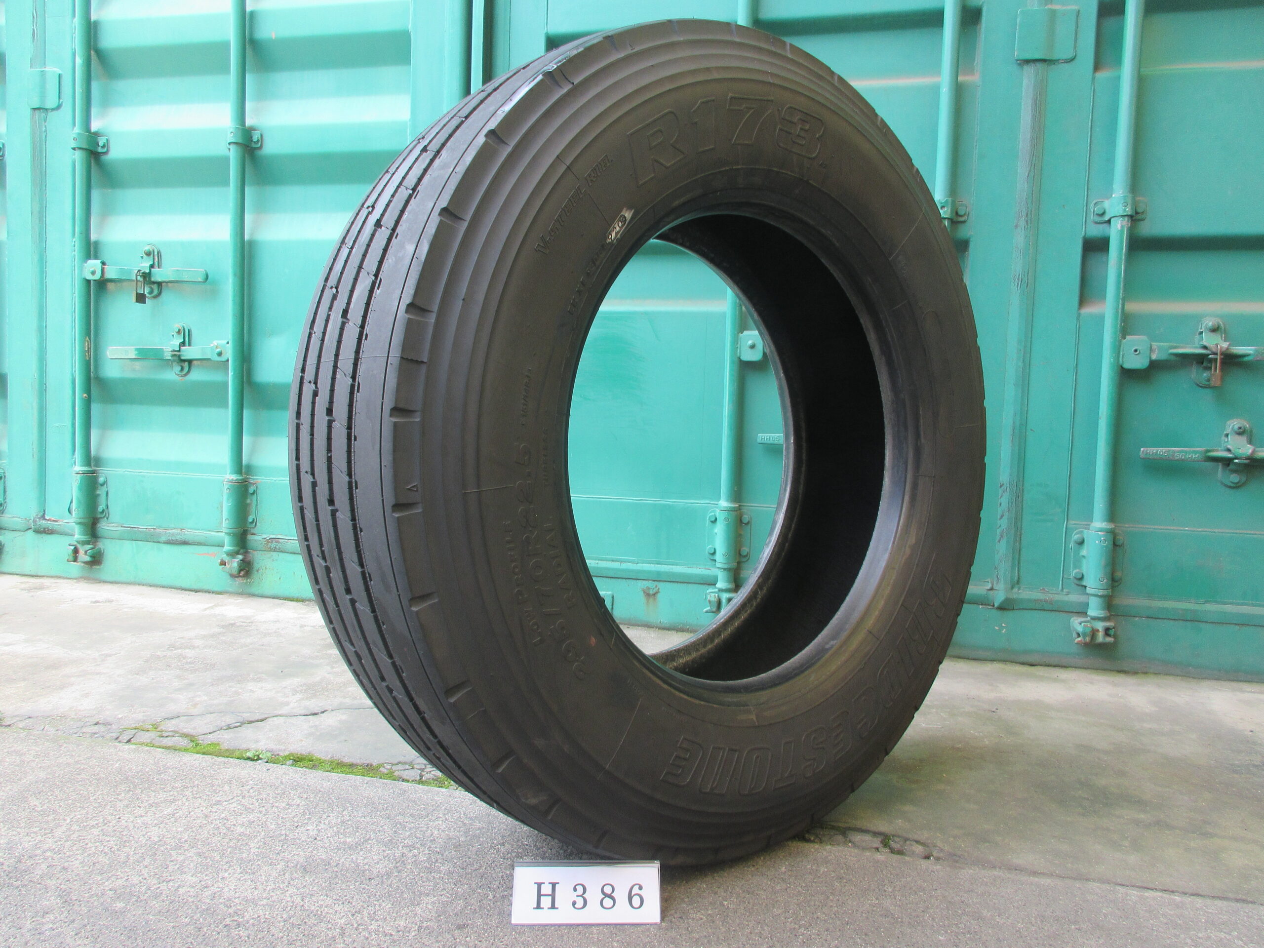 295/70R22.5  イボ付き   縦目　ブリヂストン H386