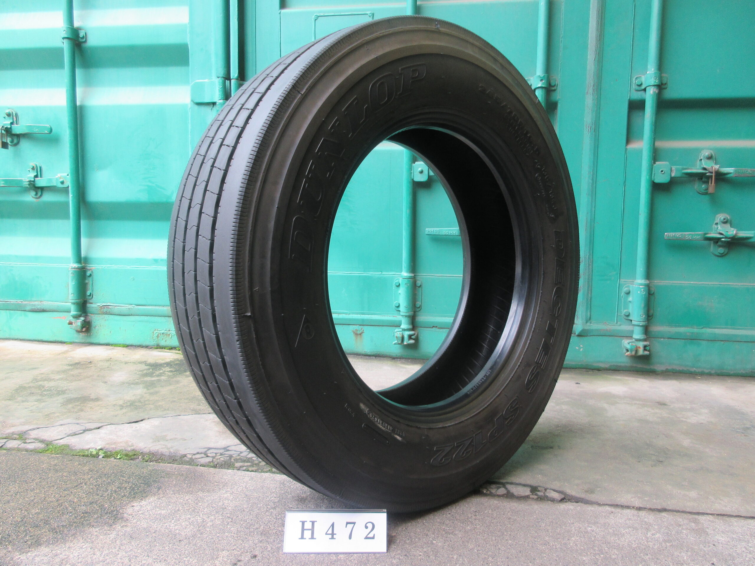 245/70R19.5  縦目　ダンロップ H472