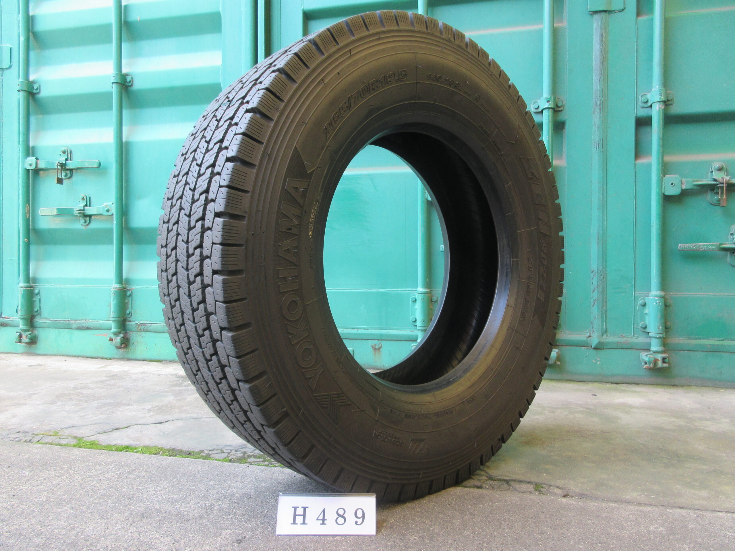 265/70R19.5  スタッドレス ヨコハマ  H489