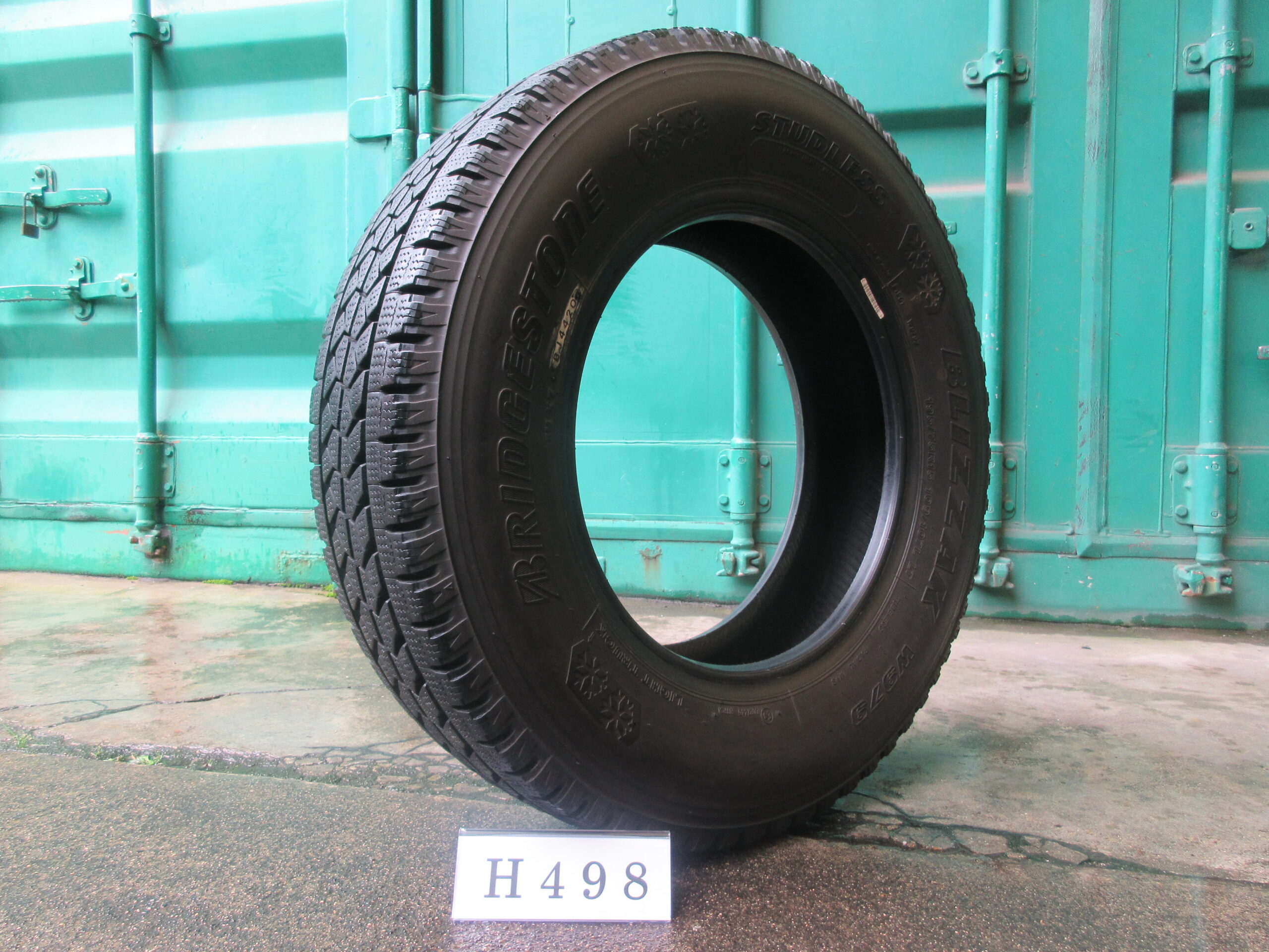 195/75R15   スタッドレス　ブリヂストン  H498